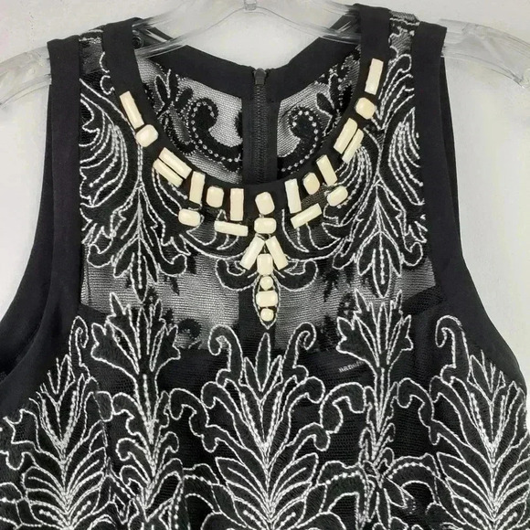 Nanette lepore Top Size 4 NWT - Picture 4 of 8